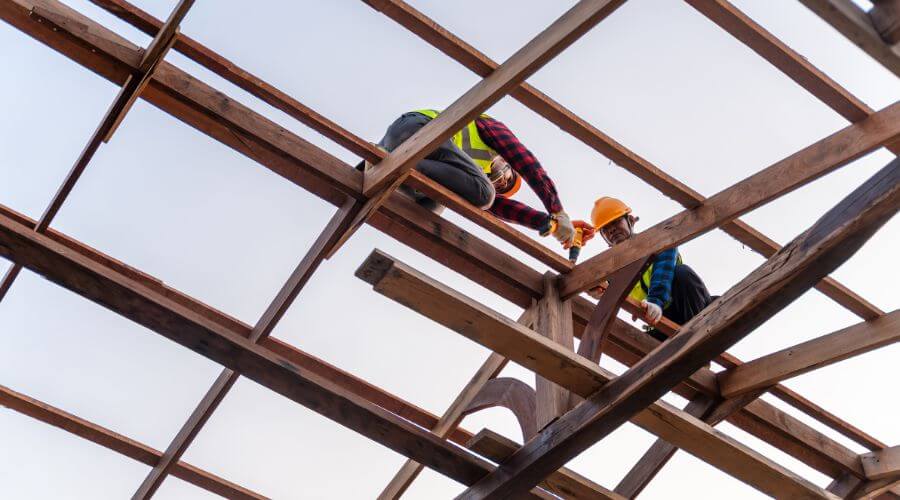 Professional gutter cleaning services in China Spring, TX